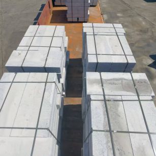 金昌 路沿石装车出货