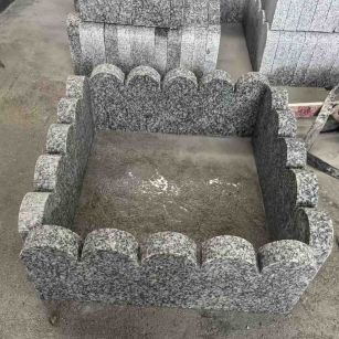 金昌 花边石、花坛围栏石、花池界石、菜园栅栏石、镶边石、波浪状界石介绍