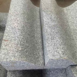 金昌芙蓉白S型拉丝面路沿石