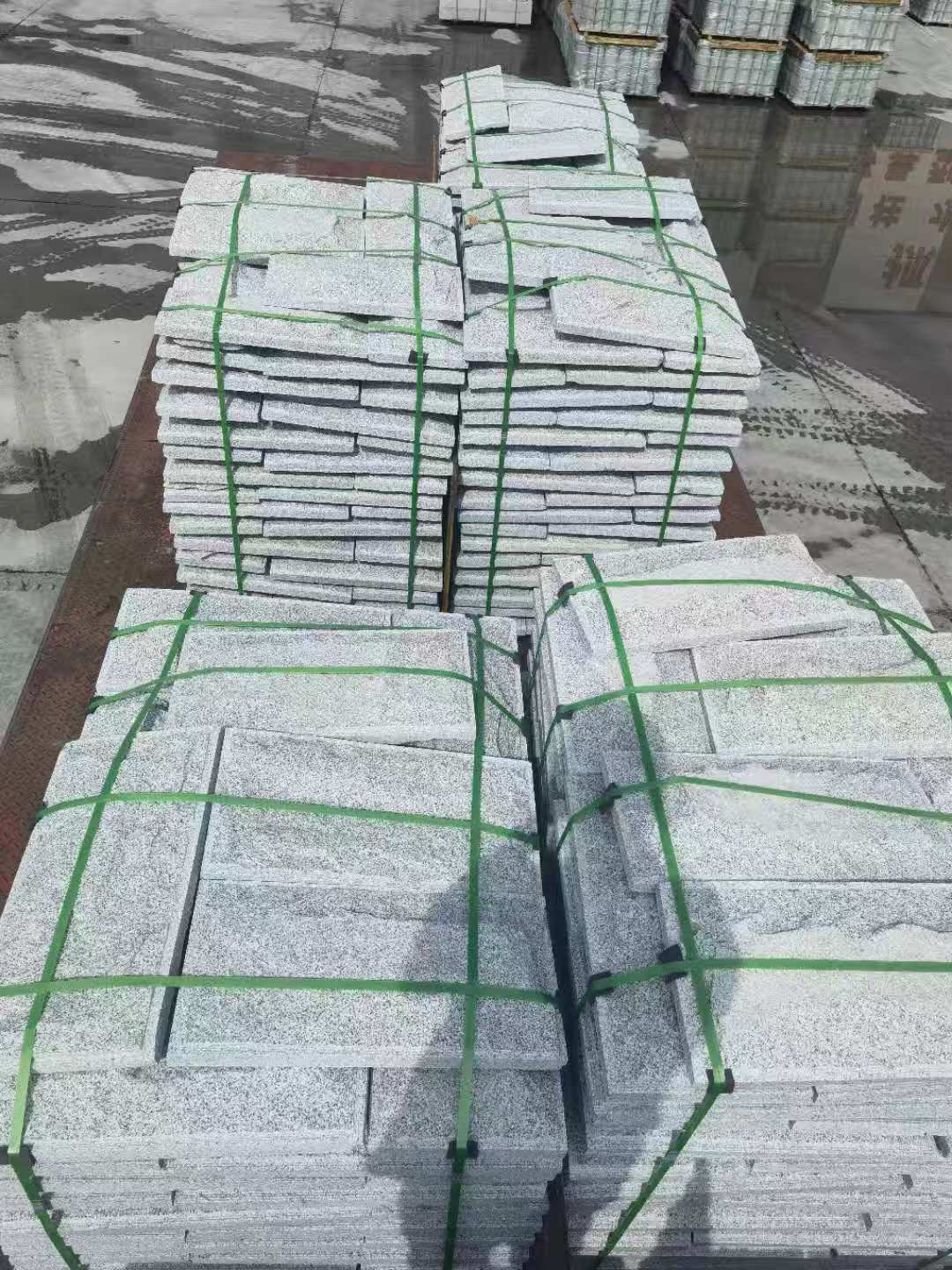 金昌 芝麻白蘑菇石装车出货