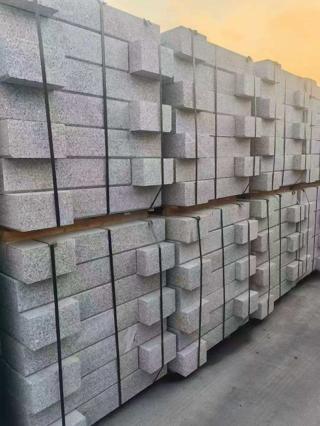 金昌 芝麻白路沿石
