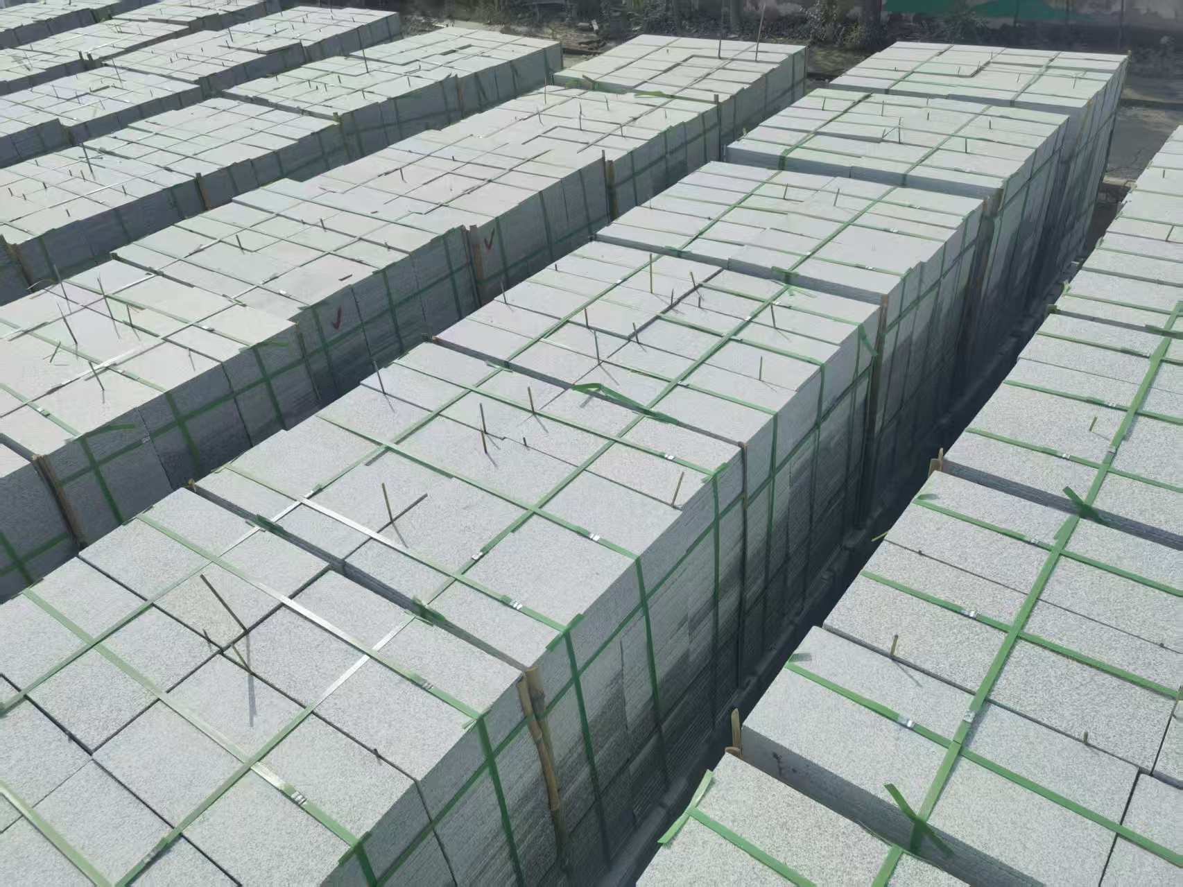 金昌 芝麻白1.8公分火烧300*600地铺，清仓大甩卖