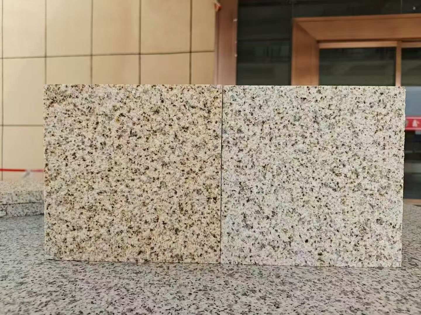 金昌 黄金麻荔枝面，中黄与浅黄