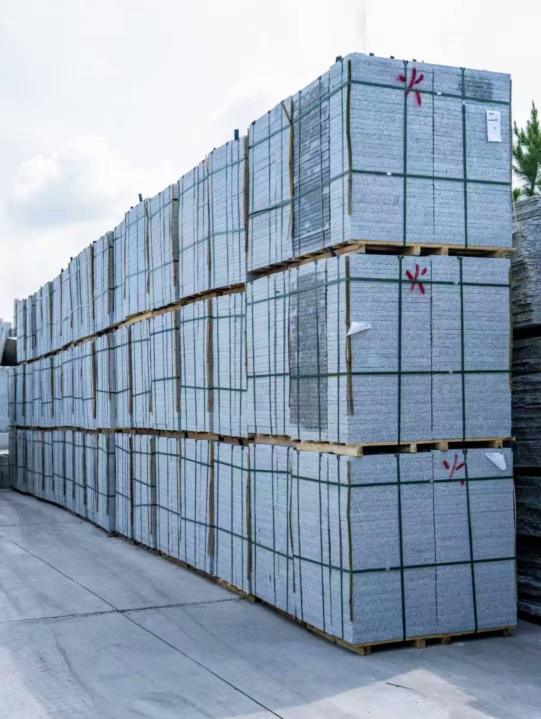 金昌 芙蓉白3公分火烧地铺成品300*600